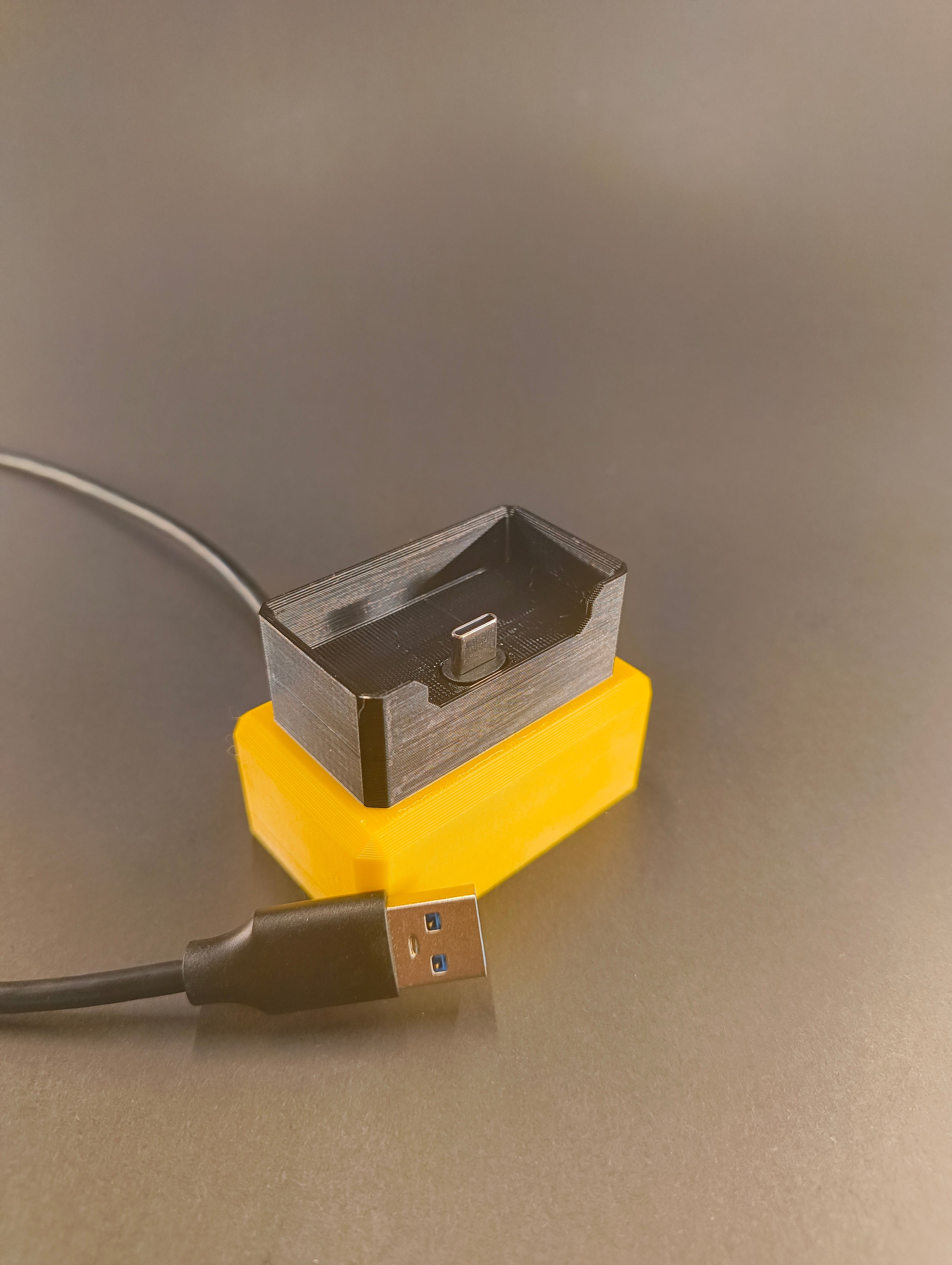 GRIT SCOUT Charging Station